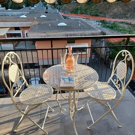 Adelina House Apartman La Spezia