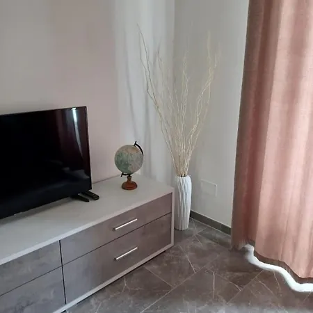 Adelina House Apartman